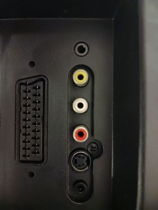 LCD marca JVC usado