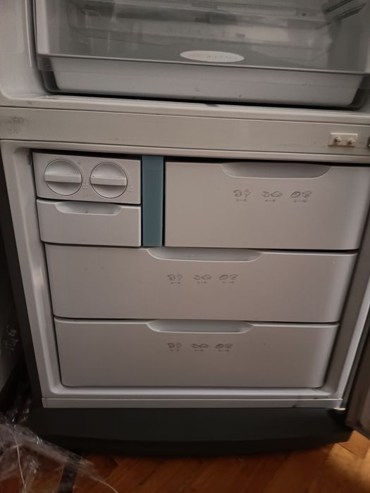 Frigorífico Samsung com máquina de gelo