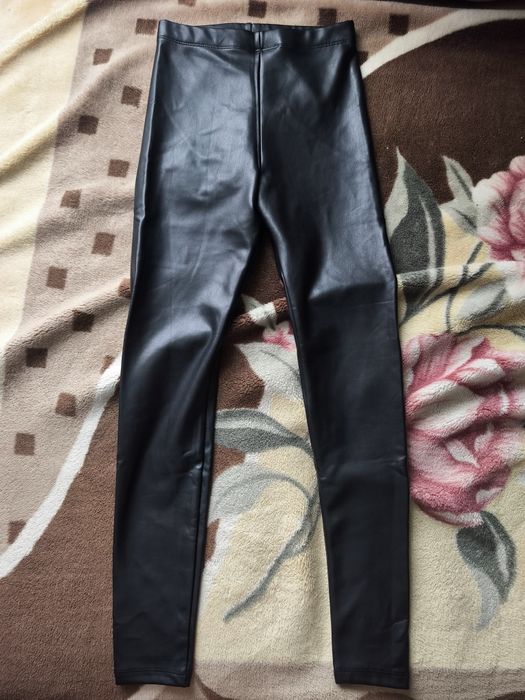Leginsy eko skóra h&m