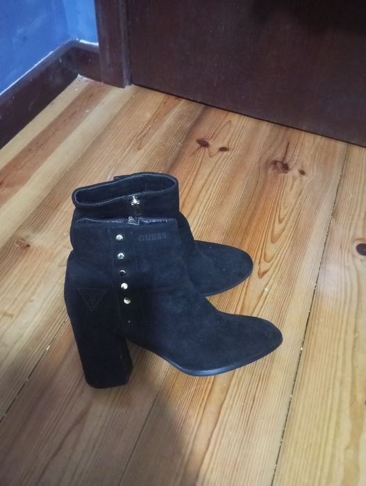 Botas Camurça Guess