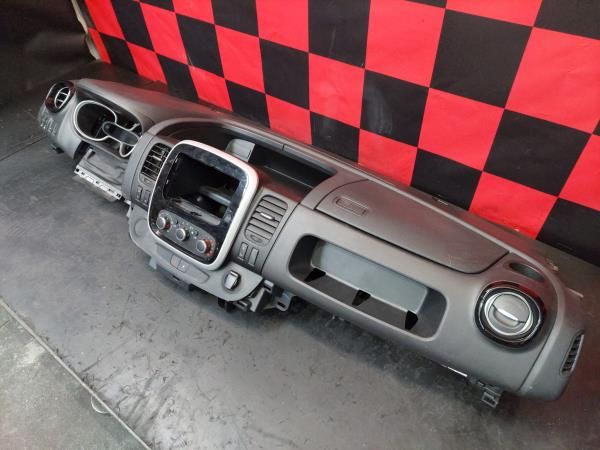 Tablier RENAULT Trafic III (FG_)