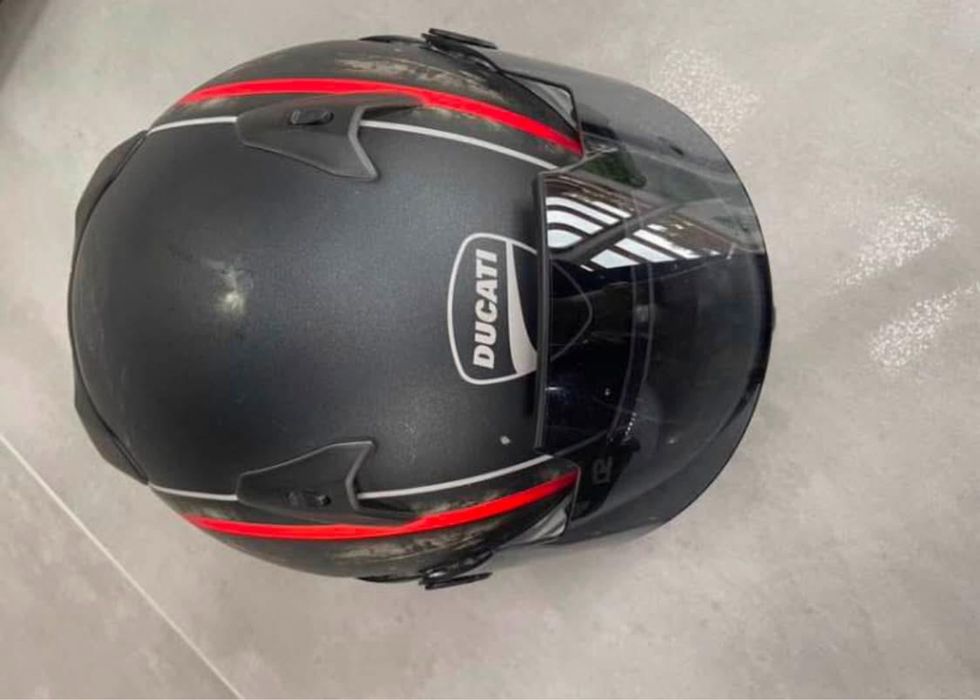 【正規品】Ducati Arai Thunder 14 ヘルメット 正規品】Ducati Arai Thunder 14 ヘルメット|mercariメルカリ官方指定