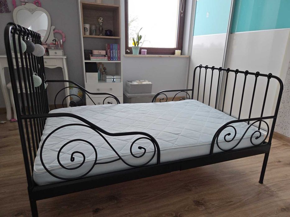 Łóżko IKEA (MINNEN). Rośnie z dzieckiem + gratis