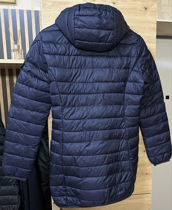 Жіноча курточка Moncler