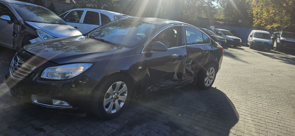 Opel insygnia A czarna cała na części