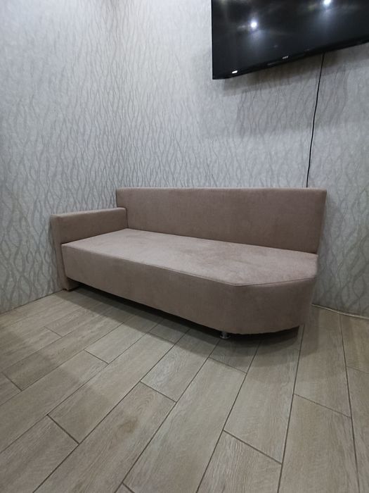 Меблі на замовлення Виготовлення м'яких меблів