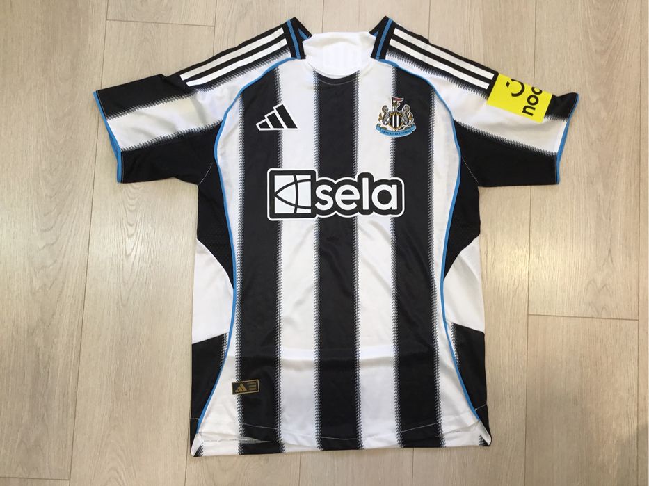 Продам футболку Adidas Newcstle United розмір M перфорована