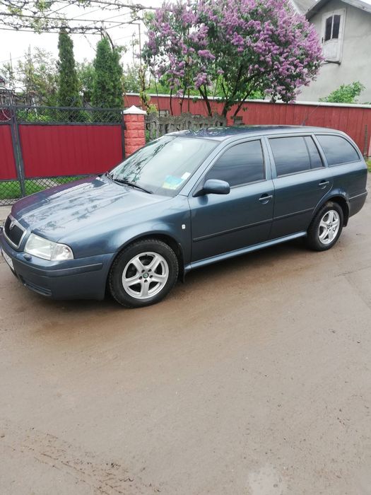 Skoda Octavia tur 1.6бензин
