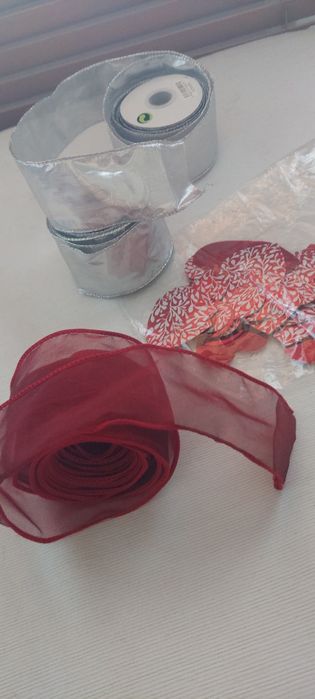 Decorações Natal Fita Prateada 2x5mt Encarnada 1x3mt oferta 60 coraçõe