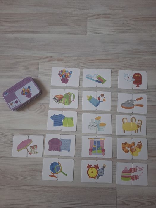 Розвиваючі набори пазлів-половинок.