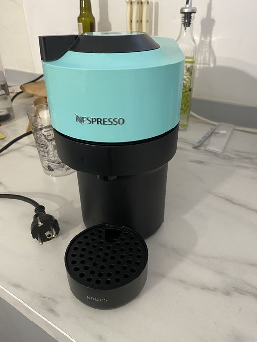 Máquina de Café Nespresso Vertuo Pop Mint