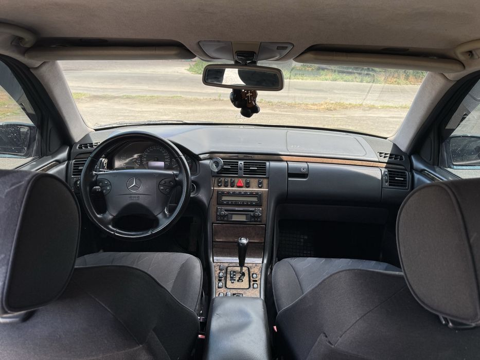 Mercedes-benz e320 CDI w210