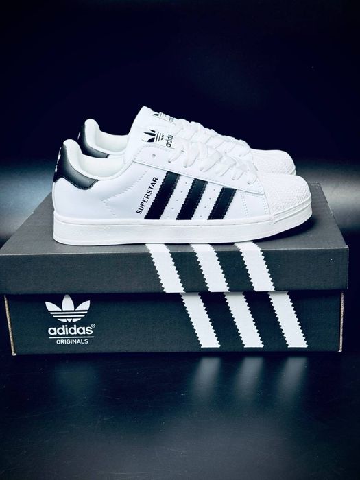 Ададис суперс стар / черно белые суперстары / подростковые женские красовки adidas superstar / трендовые красовки на лето
