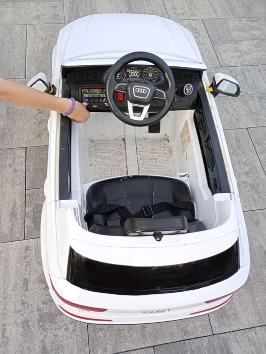 Audi Q7 Na akumulator