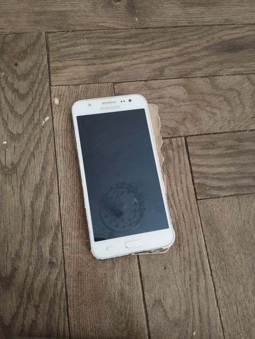 Telefony uszkodzone