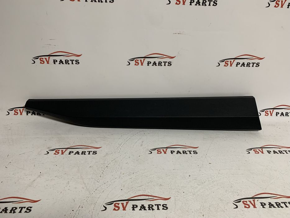 Накладка дверей Subaru Solterra Toyota BZ4X