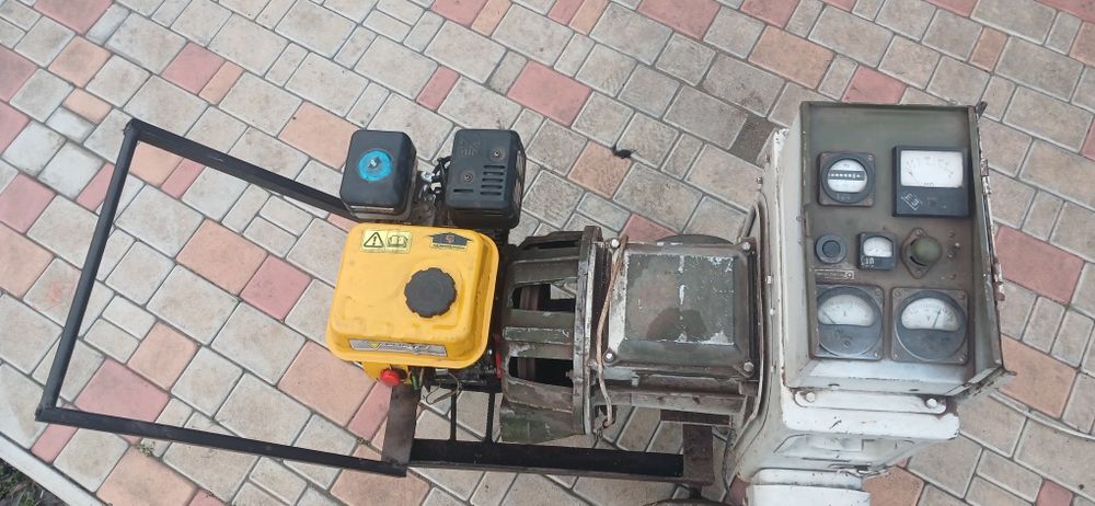 Бензогенератор 2кВт