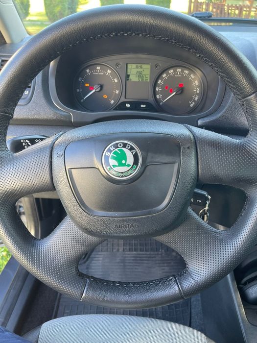 Skoda Fabia 1.2 salon pl OC gratis na rok