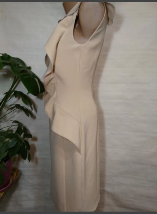 Плаття від Elisabetta Franchi.