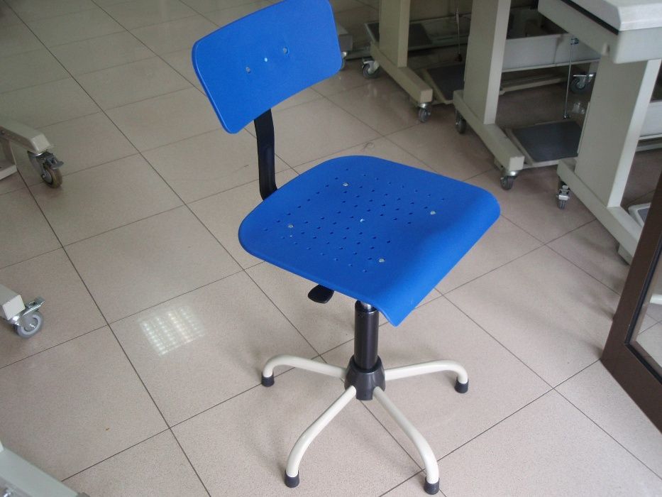 Cadeira para maquina costura, costureira - NOVA