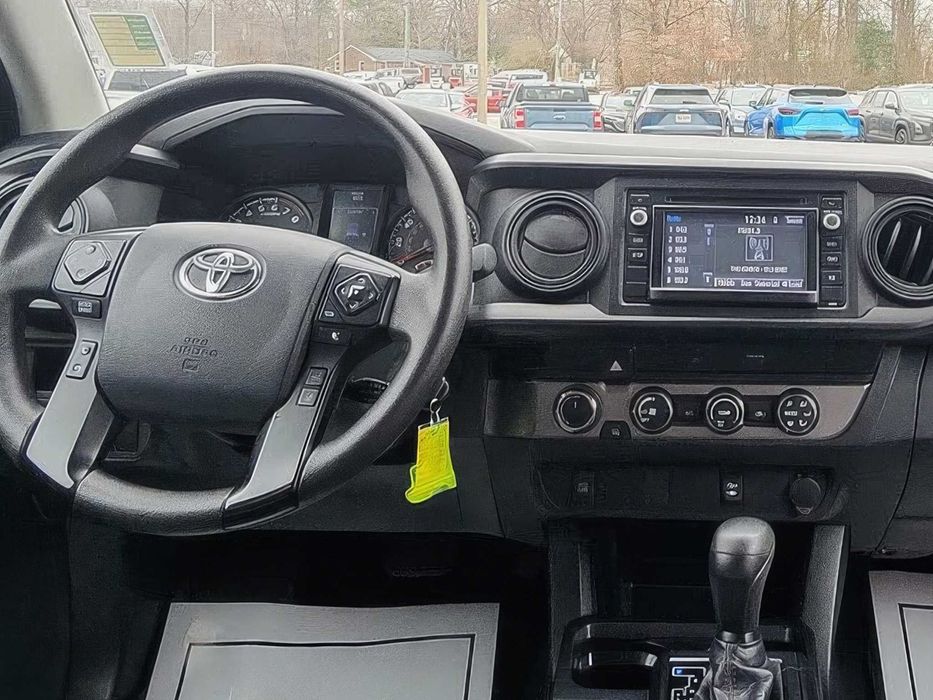 Toyota Tacoma SR V6      2019