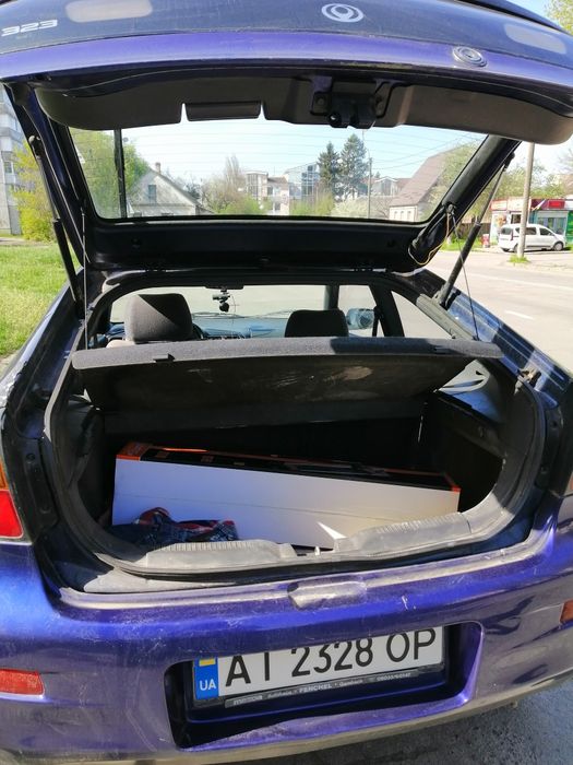 Mazda 323 1995 хетчбек