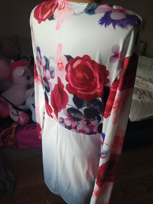 Sukienka L  biała kwiaty