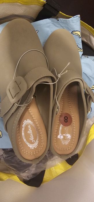 Chodaki damskie nowe