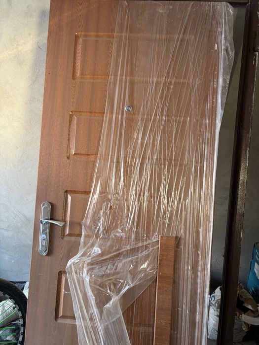 Двері вхідні однопольні і двохпольні