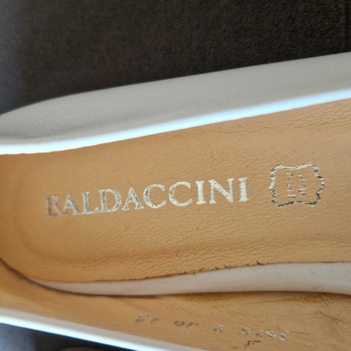 Buty balerinki białe Baldaccini skóra roz. 35
