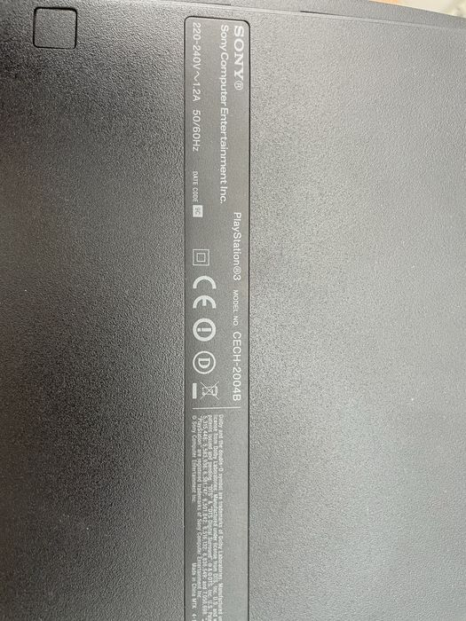 Ps3 Completa + 2 comandos + 1 Jogo