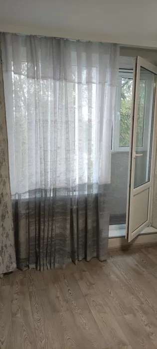 Срочно!!! Сдам 1 кв ТРК Украина Юбилейный 4500 гр.