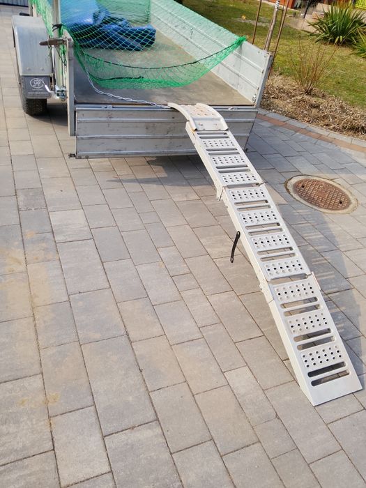 Niemiecka  Przenośna  rampa najazdowa składana