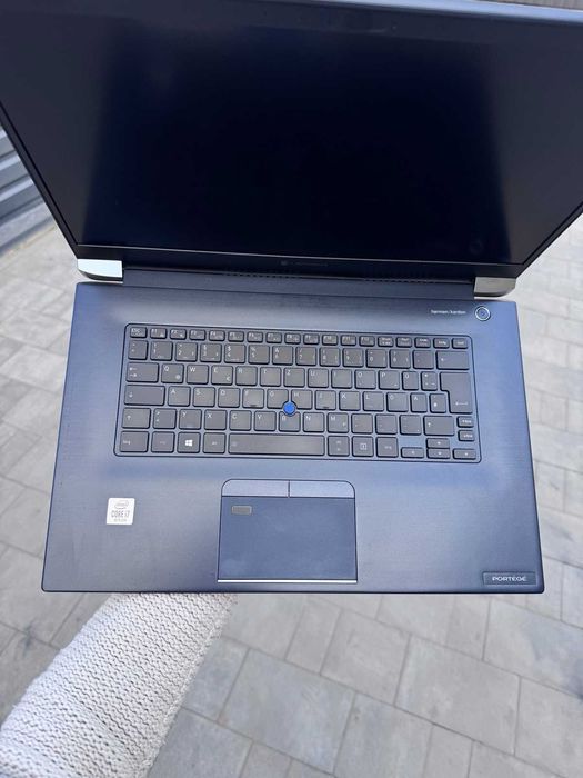 Ноутбук Dynabook i7-10510U / 16GB / 256GB / 15.6 FHD / LTE — 50шт
