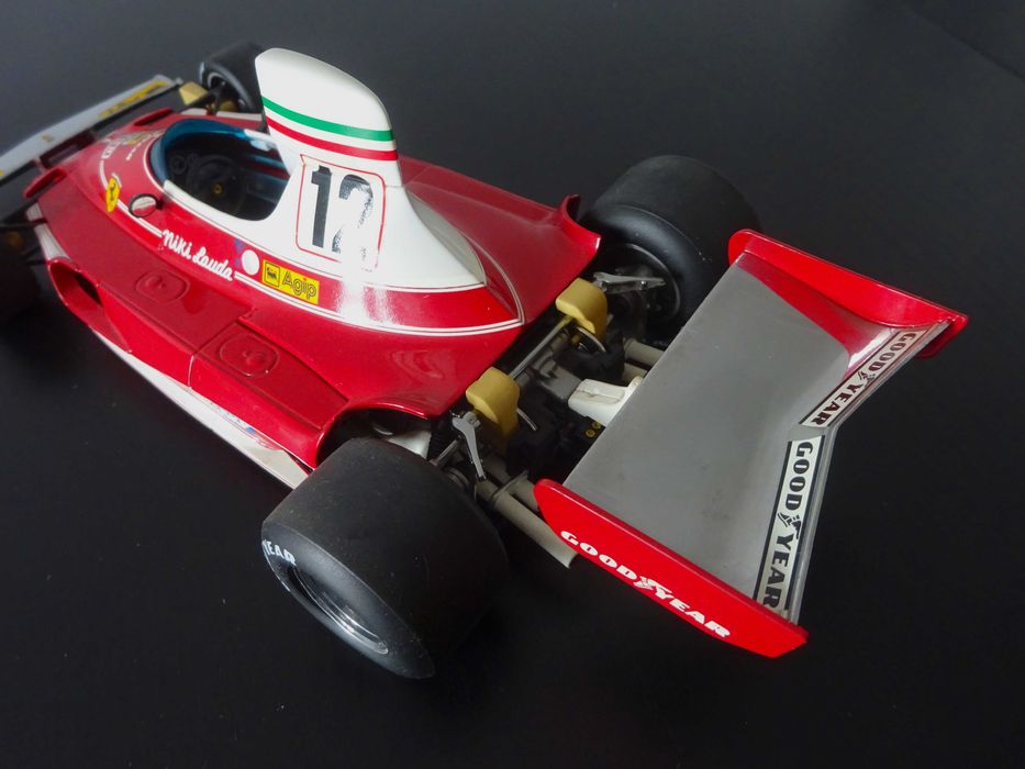 1:18 Minichamps Ferrari 312T N. Lauda #12
