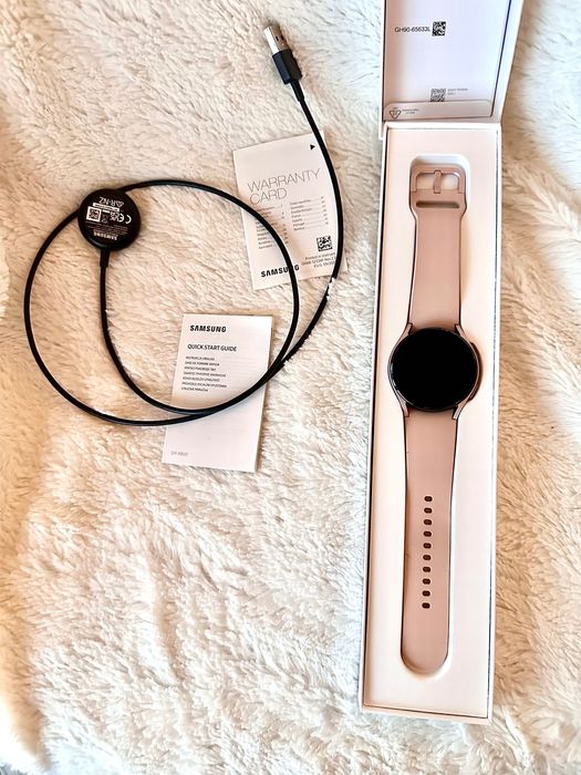 Damski smartwatch Samsung Galaxy Watch 4 zegarek różowy