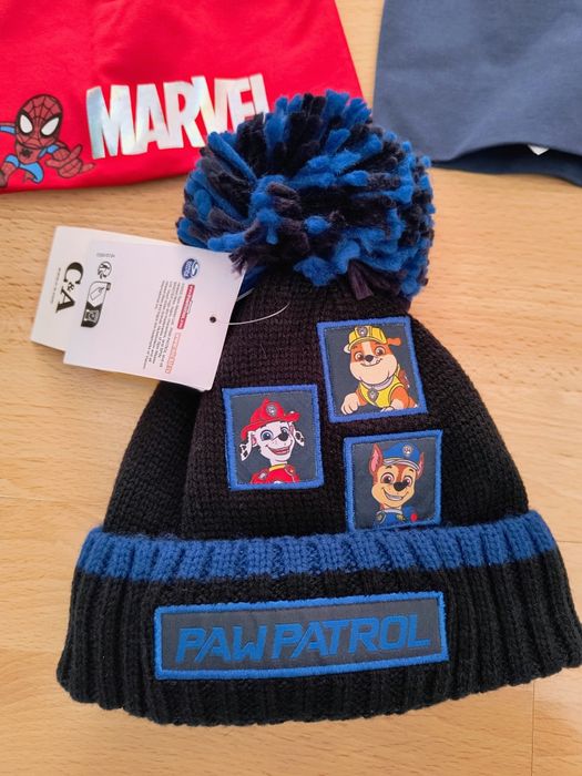 Czapki C&A 98/104 zimowa wiosenne NOWE!