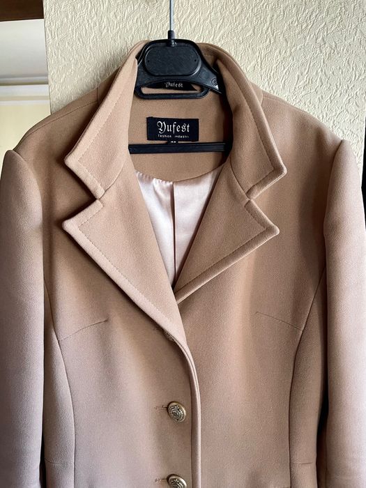 Жіноче пальто кашемір пісочного кольору xs/s/42