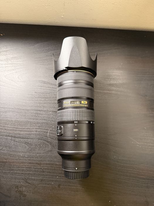 Nikon 70-200 f2.8 VR II - Mint - Completa
