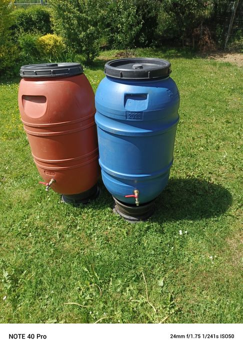 Beczki plastikowe 220L