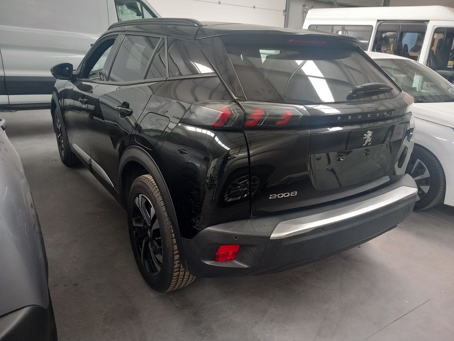 Peugeot 2008 allure 1.2 2023