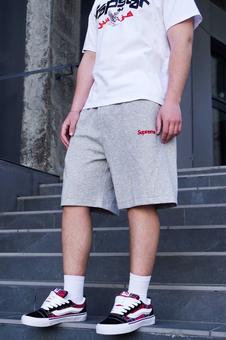 Шорти SUPREME з вишитим дизайном