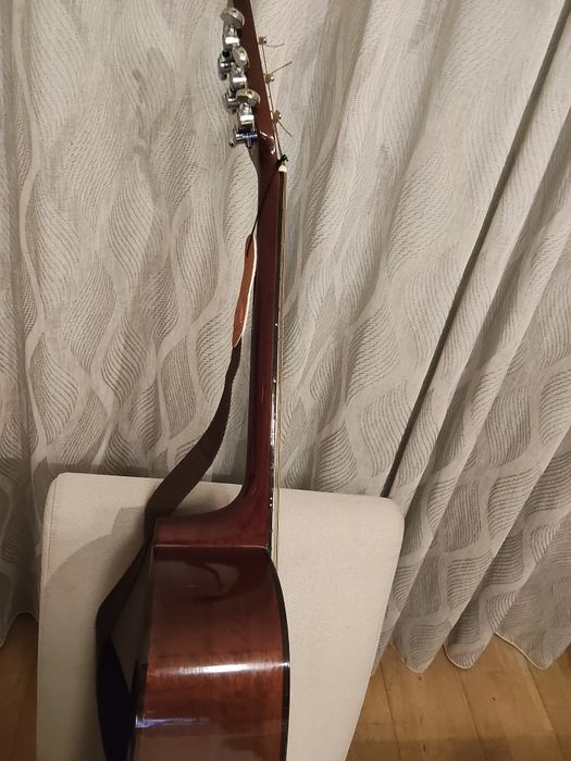 Guitarra acústica Aspen, modelo A118-1 fabricada na Coreia