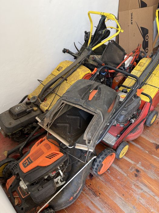 Diversas máquinas de corte para jardim