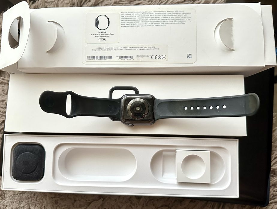 Apple Watch 4 44mm NFC GPS WIFI оригінал Обмін