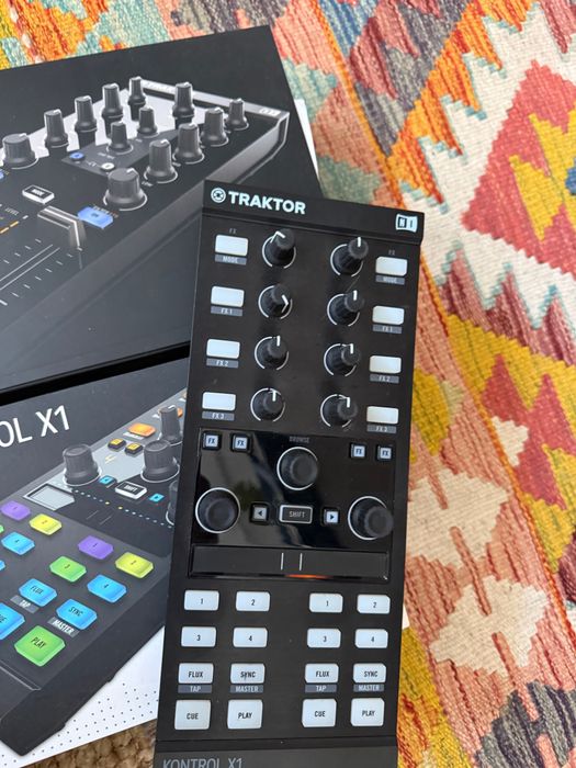 Traktor Kontrol X1 & Z1