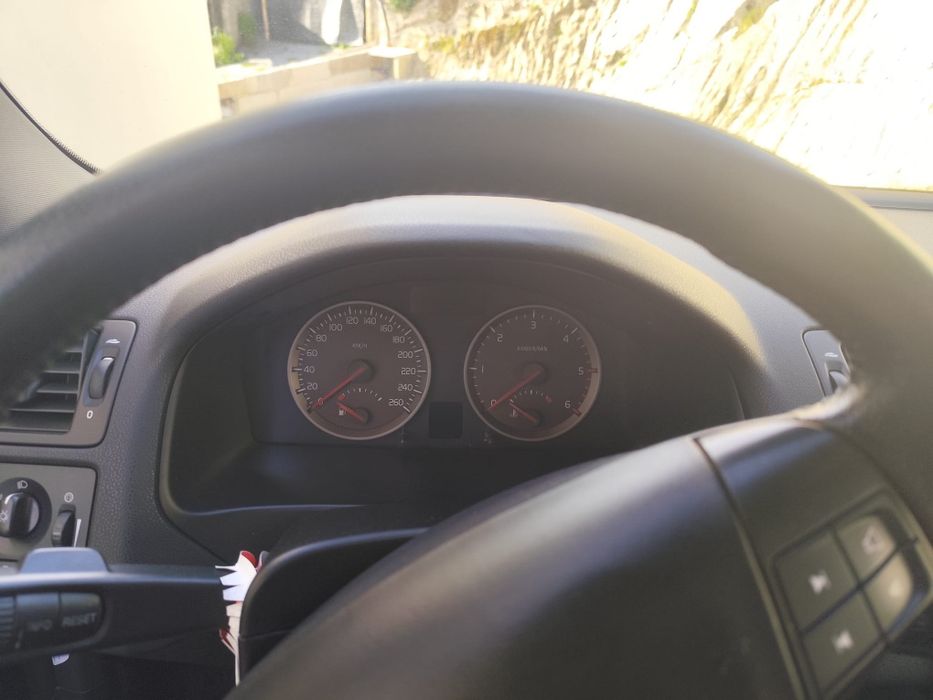 Vendo Volvo v50 2.0D