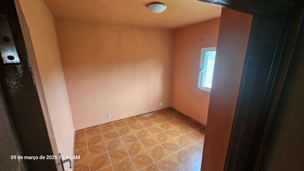 Vivenda para restauro tipo T3