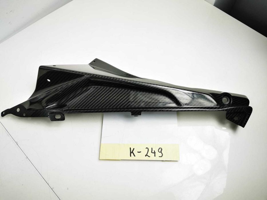 BMW S 1000 RR Carbon Lewa strona owiewka boczek