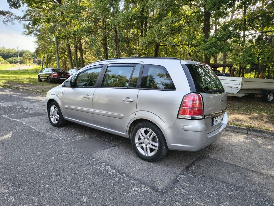 Opel Zafira LPG climatronic tempomat podgrzewane fotele 7 osób